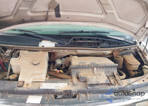 1999 Chevrolet Express z USA, uszkodzony, nr VIN 1GBFG15R9X1030898